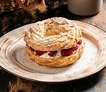 Заварное кольцо с творожным кремом