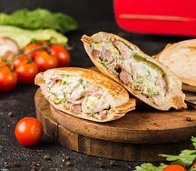 Закрытый сэндвич с курицей