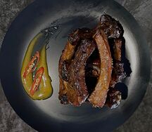 Ребра в соусе