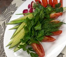 Свежие овощи и зелень