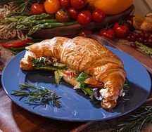 Круассан Цезарь с куриной грудкой