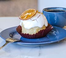 Ромовая баба с сиропом Лимончелло