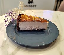 Чизкейк Сникерс