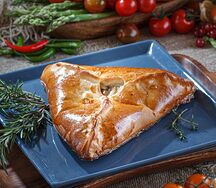 Пирог с курицей и грибами