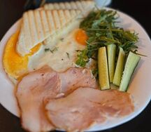 Комбо-завтрак с курицей