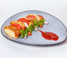 Сулугуни с томатом