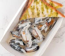 Мидии в соусе Блю Чиз