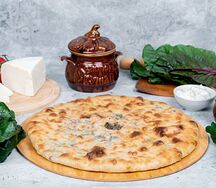 Пирог с листьями свеклы и осетинским сыром