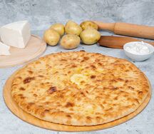 Пирог с картофелем, луком и грибами