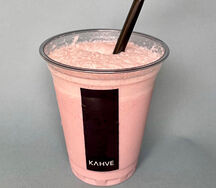 Молочный коктейль Банан-клубника