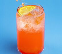 Лимонад Цитрус-клубника с джус-боллами
