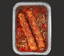 Люля-кебаб куриный на подушке из печеных томатов