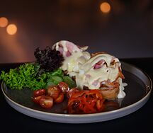 Завтрак Глазунья c помидором