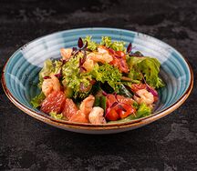 Салат с креветками и грейпфрутом