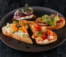 Ассорти брускетт