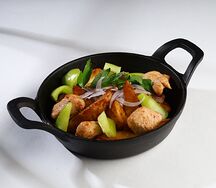 Сковородка с курицей