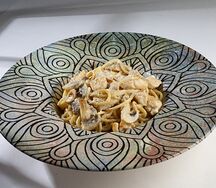 Паста с курицей и грибами