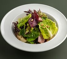 Утиное филе, микс зелени