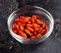 Миндаль жареный с паприкой