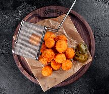 Сырные шарики Халапеньо