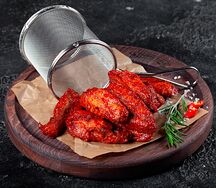 Куриные крылья с соусом диабло
