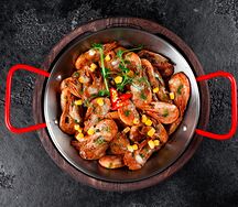 Креветки жареные в сливочно-устричном соусе