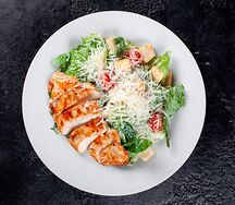 Салат им. Цезаря с курицей