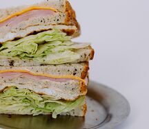 Сэндвич кацу-сандо Ветчина Томаго 