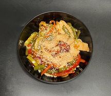 Удон с курицей в соусе сладкий Чили 