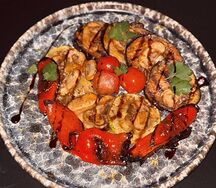 Ассорти овощей на гриле с шампиньонами