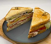 Клаб-сэндвич с курицей 