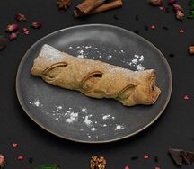 Трубочка слоеная со сгущёнкой