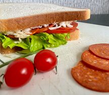 Сэндвич с пепперони