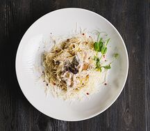 Феттуччине с курицей и грибами 