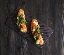 Брускетта с лососем 