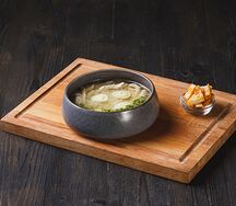 Куриный суп с домашней лапшой 