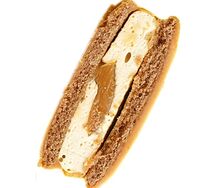 Sweet бисквит гречишный с суфле и карамелью