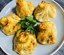 Хинкали из свинины и говядины жареные