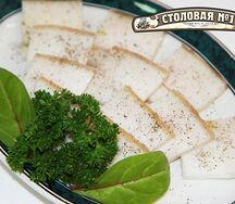 Сало с чесноком