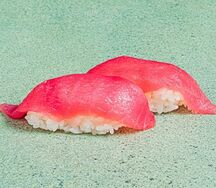 Нигири с тунцом