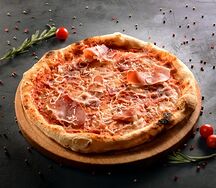 Мясная пицца Микс из бекона и окорока