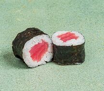 Хосомаки с тунцом