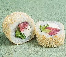 Ролл Филадельфия магуро в кунжуте