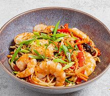 Wok креветка с удоном и терияки-соусом