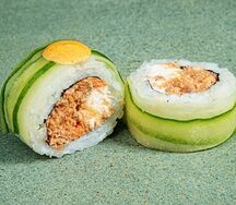 Ролл Терияки в огурце