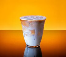 Айс-латте на растительном молоке