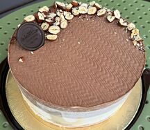 Торт-мороженое Нутелла-соленый арахис