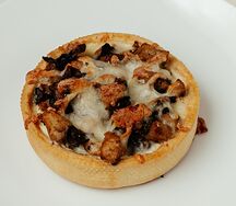 Киш курица-грибы