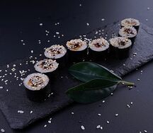 Ролл Унаги хосомаки