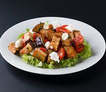 Салат с хрустящими баклажанами